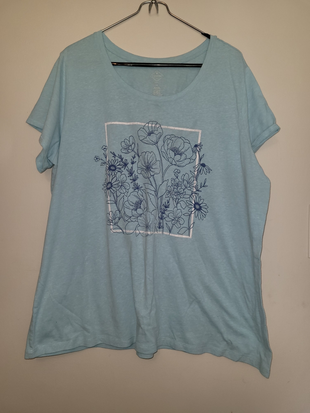St. John's Bay Light Blue Floral Scoop Neck Tee with Navy Graphic